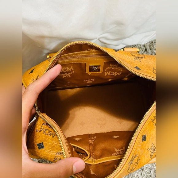 SOLD!Authentic MCM cognac Boston - Picture 7 of 14